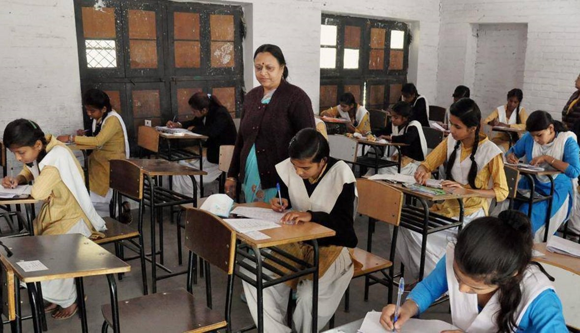 2,8 مليوني تلميذ سيعيدون إمتحاناتهم في الهند... "هل هذه مزحة؟"