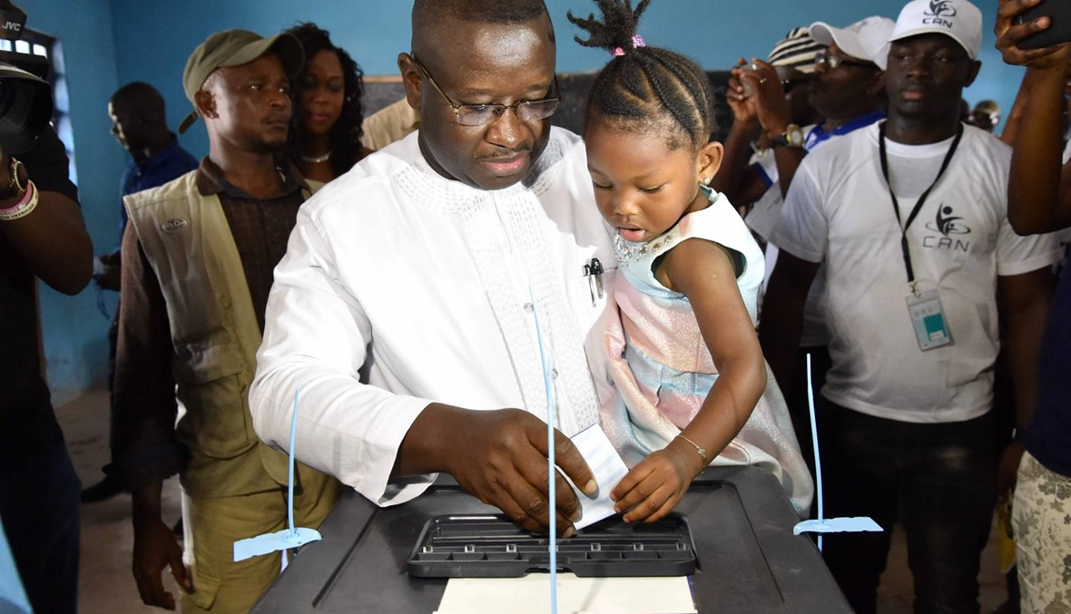 إغلاق مراكز الاقتراع في الانتخابات الرئاسية في سيراليون