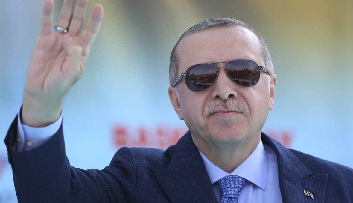 اردوغان "قلق" إزاء "المنازلة" بين القوى العظمى حول سوريا