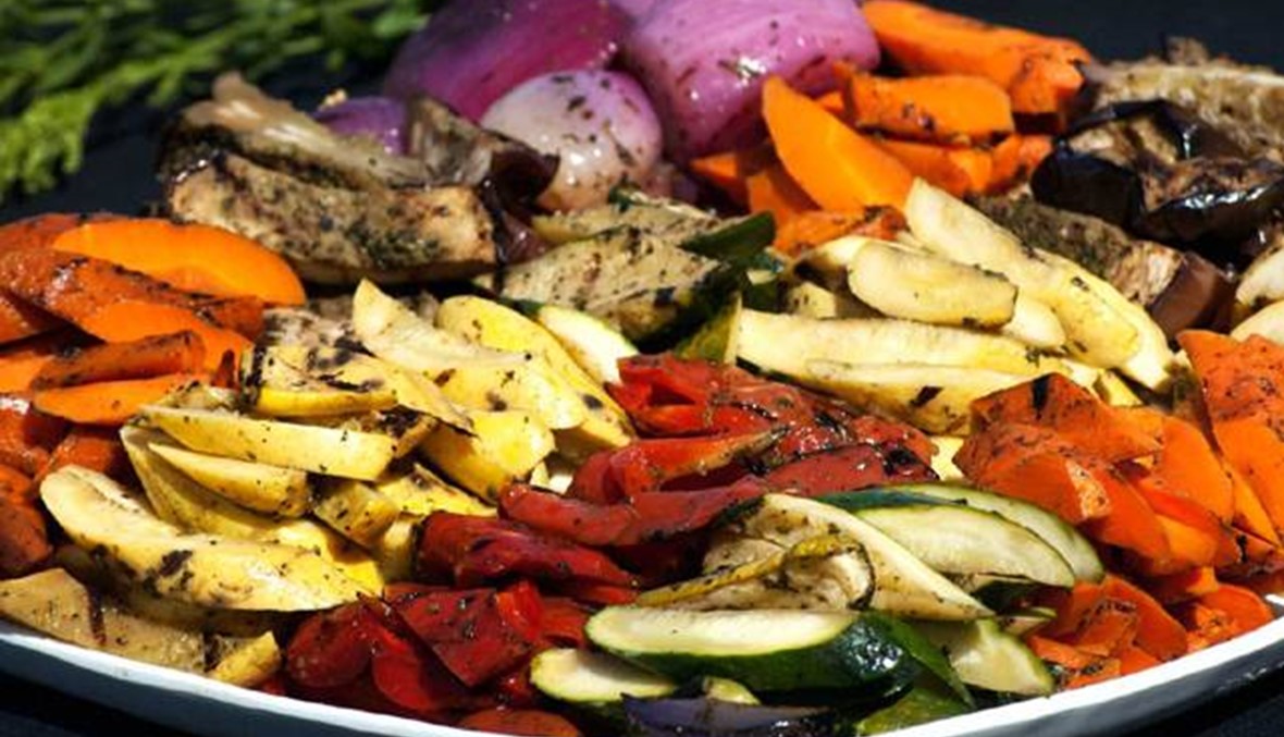 تشكيلة الخضار مع الدجاج... طبق مثالي لمتّبعي الحمية