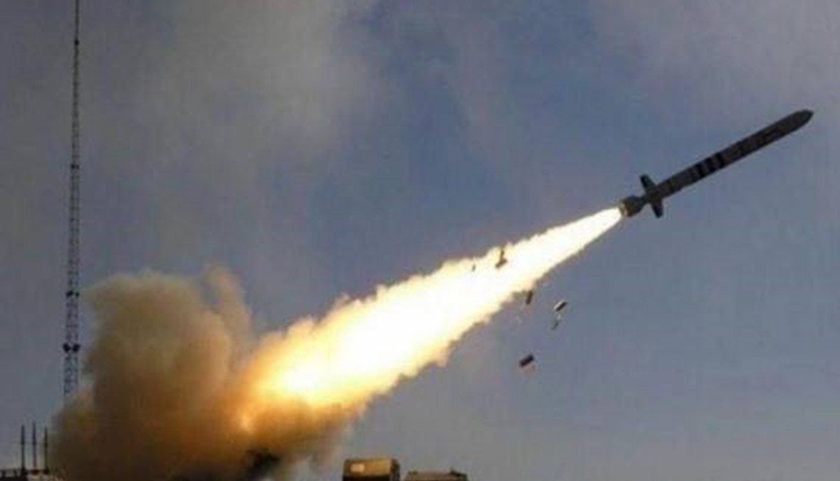 "المرصد": سقوط 26 مقاتلاً موالياً للنظام بينهم إيرانيون في القصف الصاروخي على سوريا