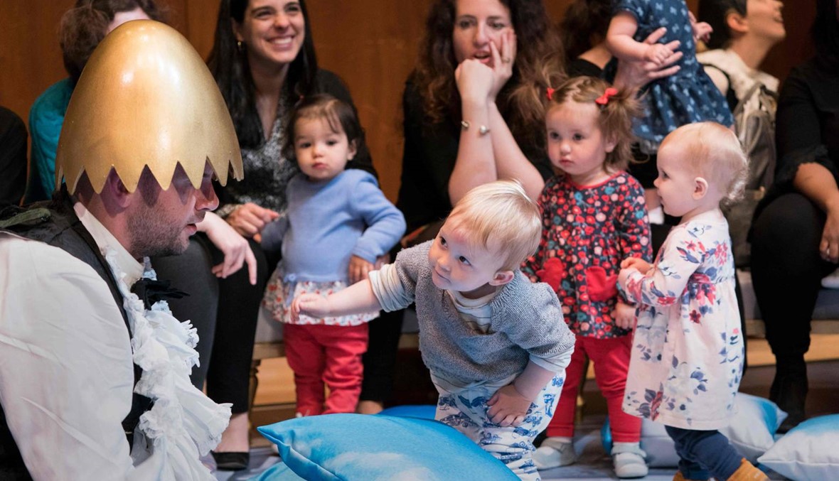 عروض أوبرا مبتكرة للأطفال الرضّع تستضيفها دار متروبوليتان في نيويورك