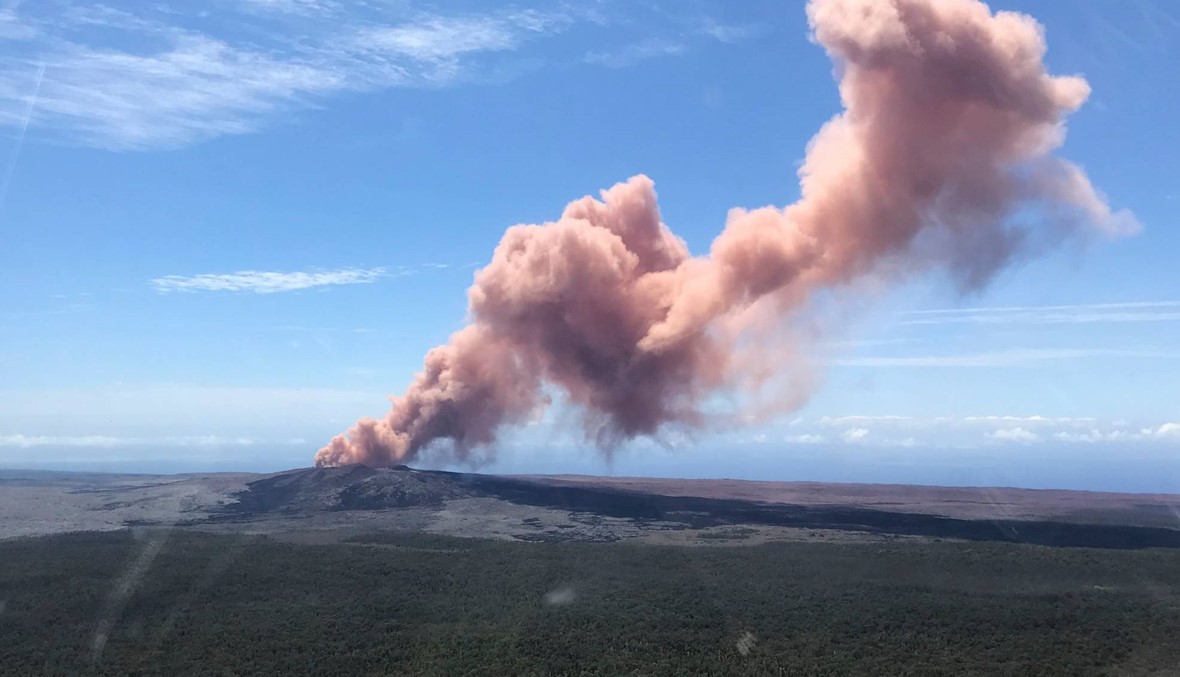 السلطات تطلب من آلاف السكان في هاواي الاجلاء جراء ثوران بركان
