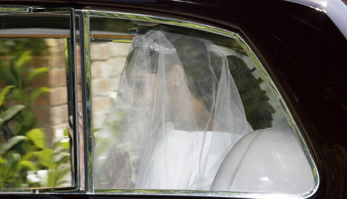 تغطية مباشرة للزفاف الملكي (صور وفيديو)