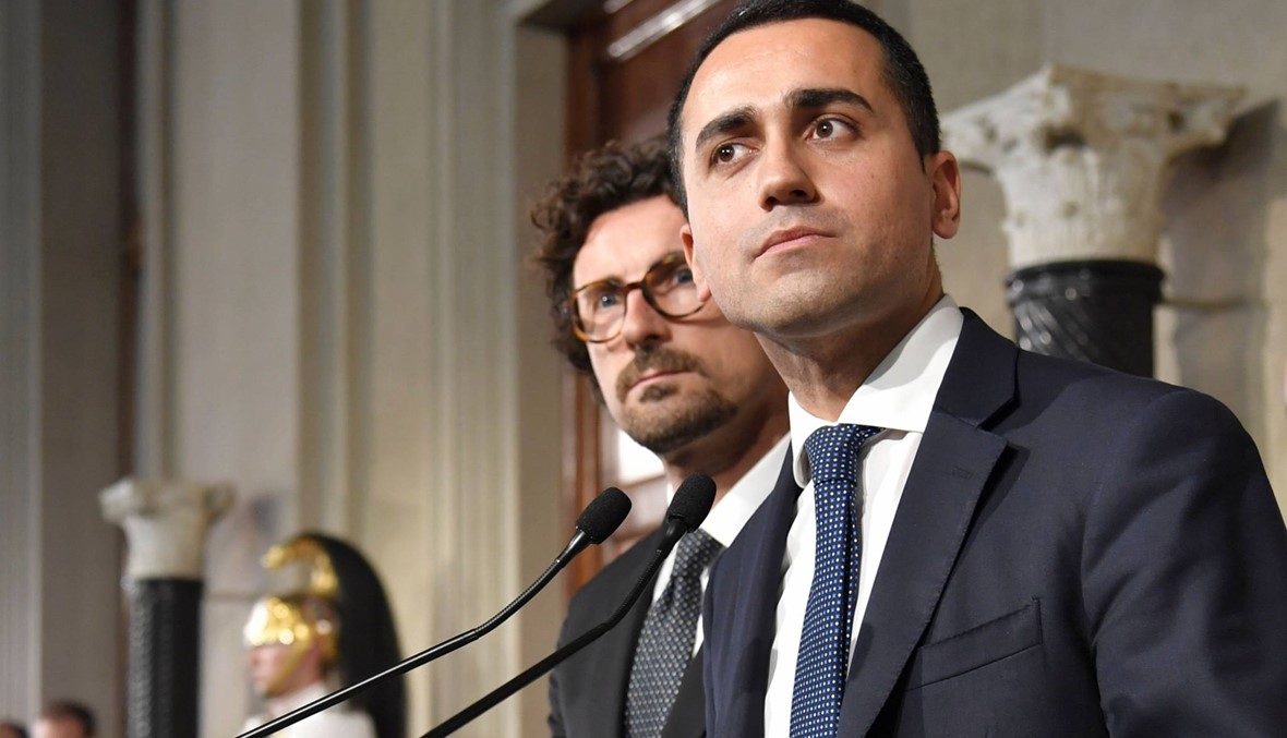 زعيم حركة "خمس نجوم" الايطالية يطالب بعزل الرئيس ماتاريلا
