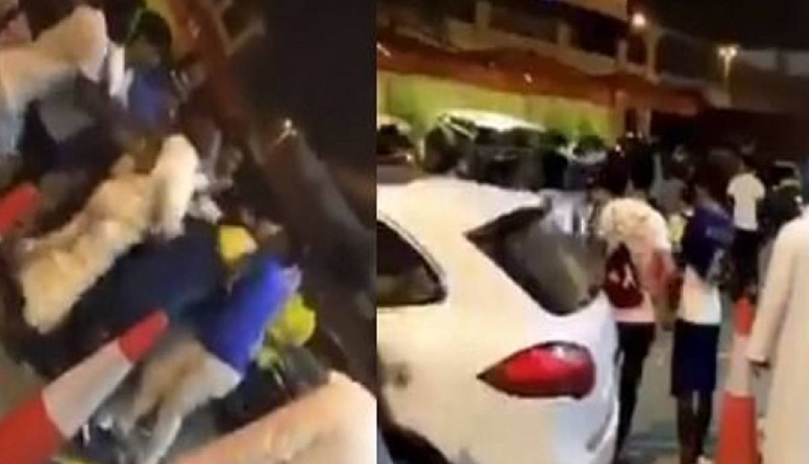 بالفيديو: شارع في جدة يتحول الى حلبة مصارعة!
