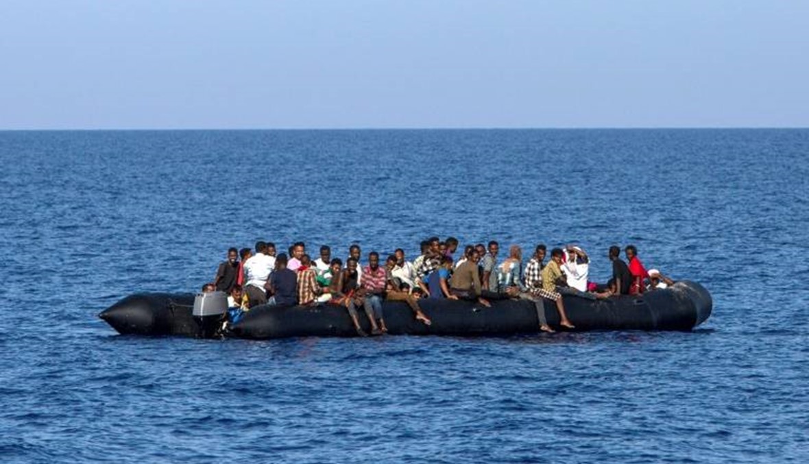 مصرع 46 مهاجراً وفقدان 16 في غرق زورق في خليج عدن