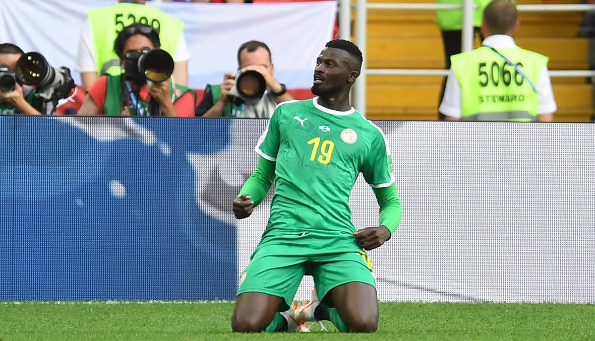 Senegal beats Poland 2-1, 1st African win at World Cup