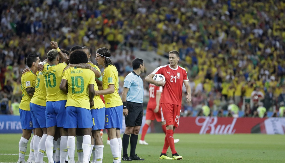 منتخبا البرازيل وسويسرا يقتربان من التأهل
