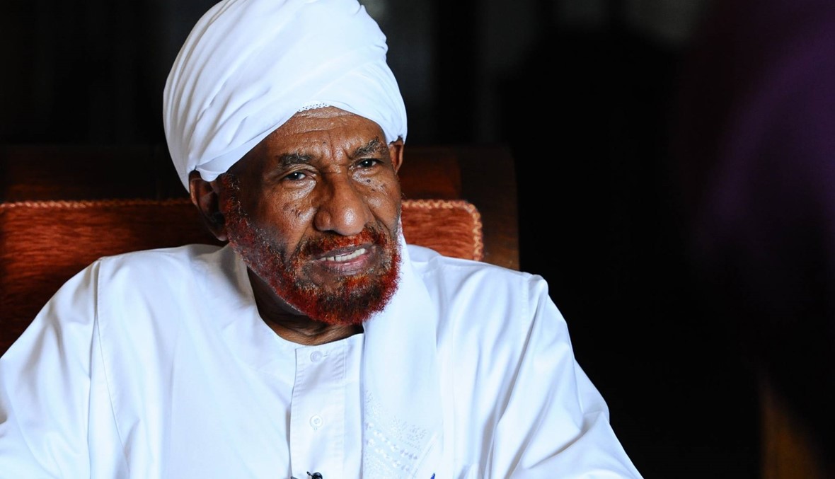 مصر تمنع رئيس حزب الأمة السوداني الصادق المهدي من دخولها