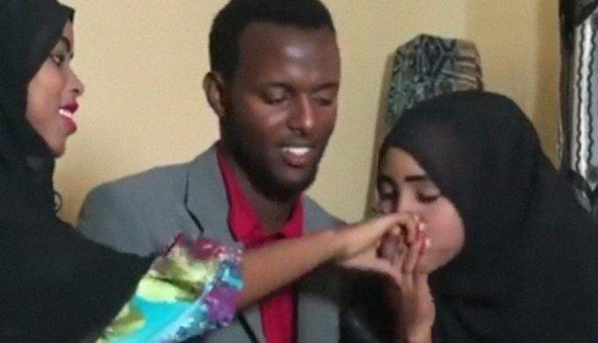 صومالي يتزوج امرأتين في يوم واحد!
