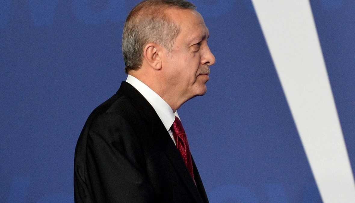 صلاحيّات أردوغان سيف ذو حدّين... أين "مانع الصواعق"؟