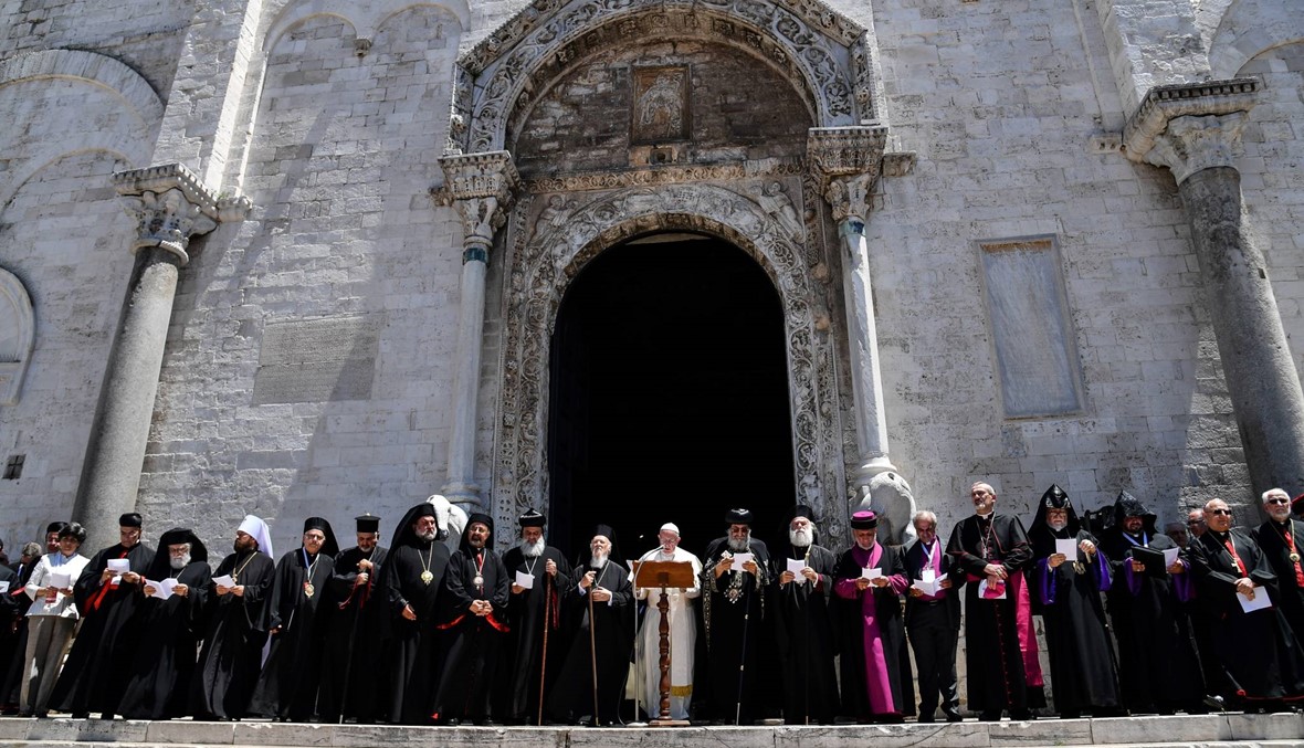 خوف من "تلاشي الوجود المسيحي" في المنطقة: البابا وبطاركة من الشرق الأوسط صلّوا في باري