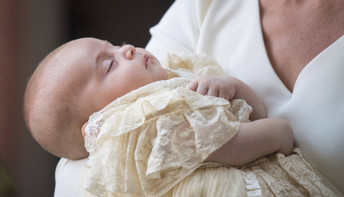 بالفيديو: سعادة كايت... إنّها معمودية الأمير الصغير لويس