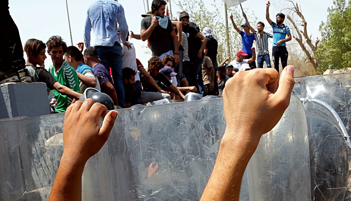 العراق: محتجون يتجمعون عند المدخل الرئيسي لحقل الزبير النفطي