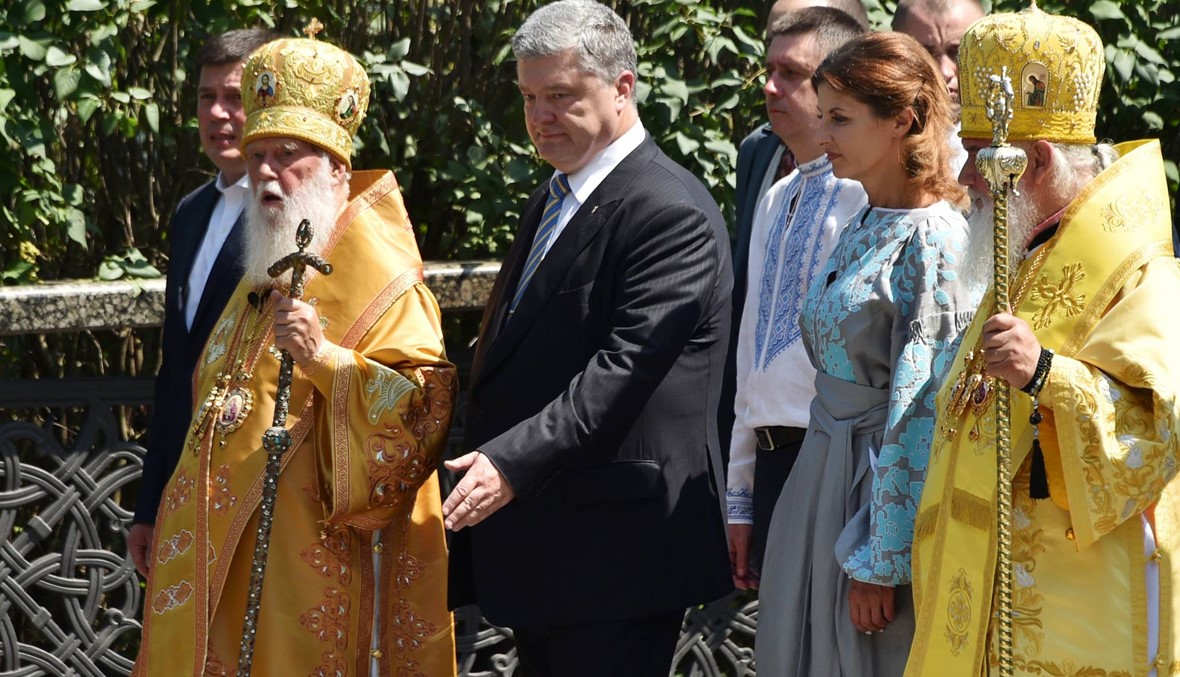 بوروشنكو: الكنيسة الارثوذكسية الروسية "تهدّد أمن" أوكرانيا