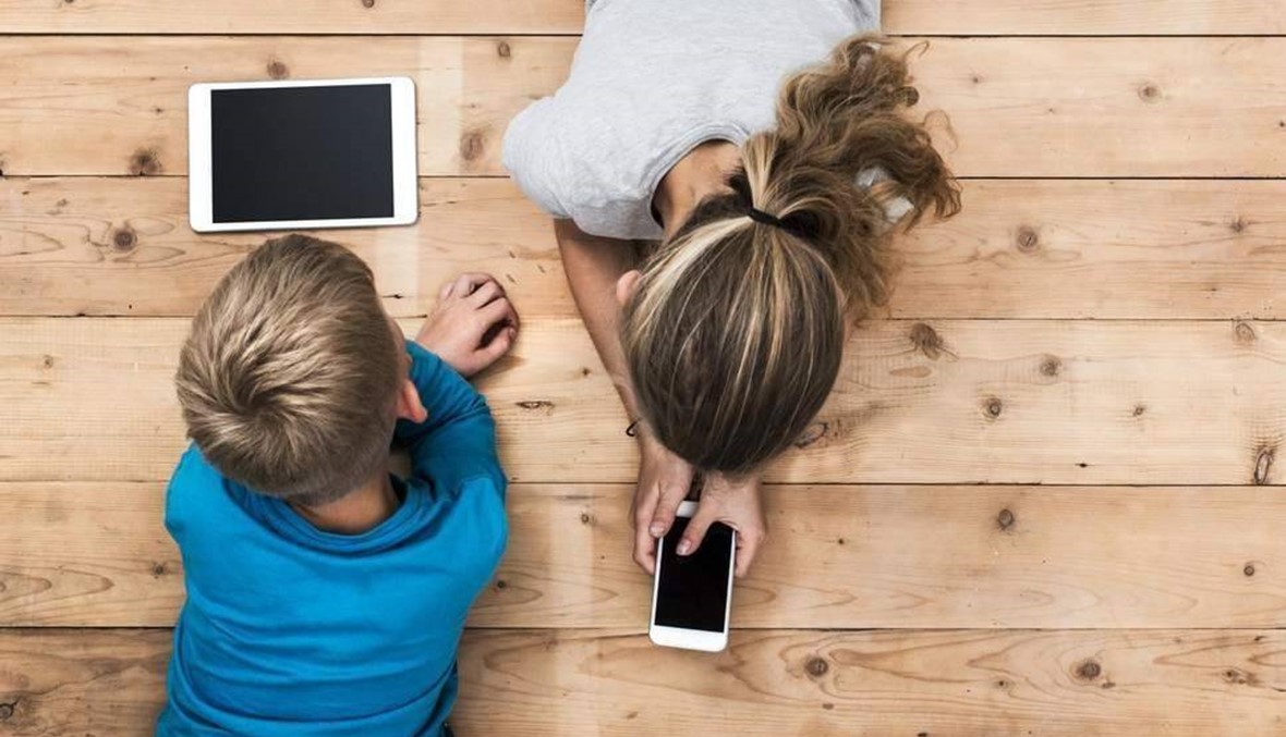 تأثيرات سلبية لمواقع التواصل الاجتماعي على الأطفال