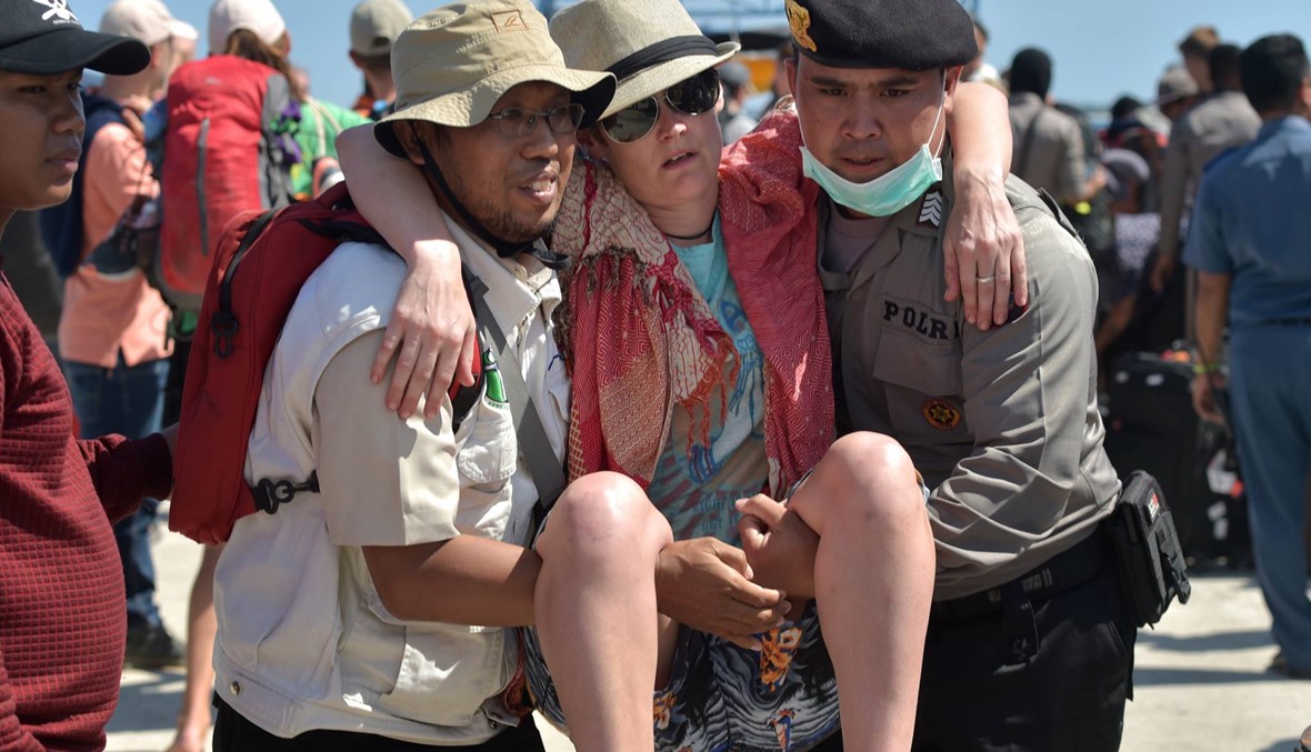 إندونيسيا بعد الزلزال: آلاف السيّاح يغادرون لومبوك... دموع النجاة وفوضى الإجلاء