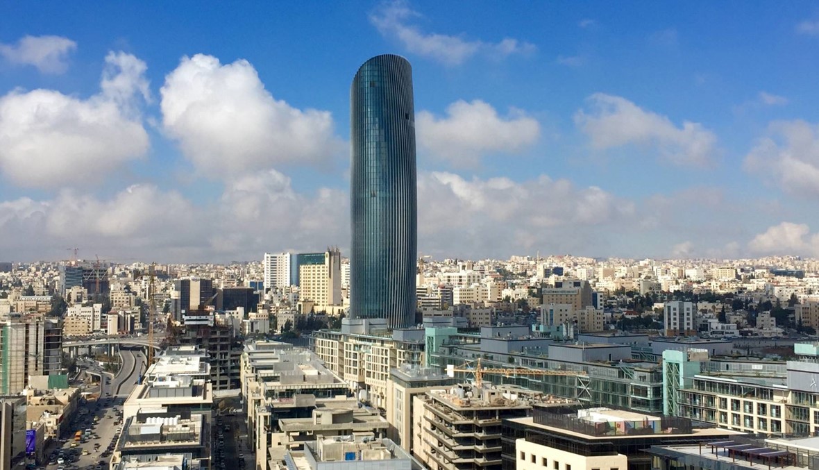 مسبح فندق روتانا عمّان "انكسر": "تَشْتَشْنا"... ماذا جرى؟