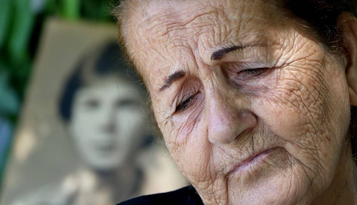 "كيسان" من الذكريات كل ما تبقى لوالدة المفقود في الحرب اللبنانية أيمن سليم