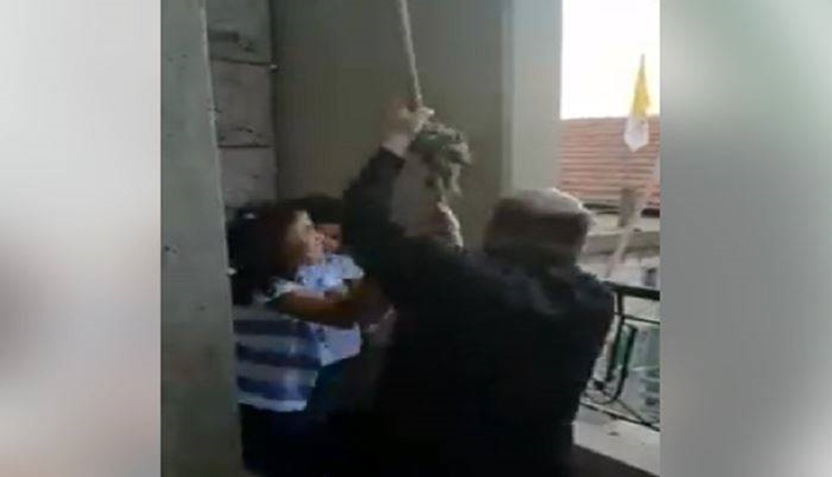 بالفيديو: الرياشي يحتفل بعيد انتقال السيدة العذراء بـ "تربيع الجرس"