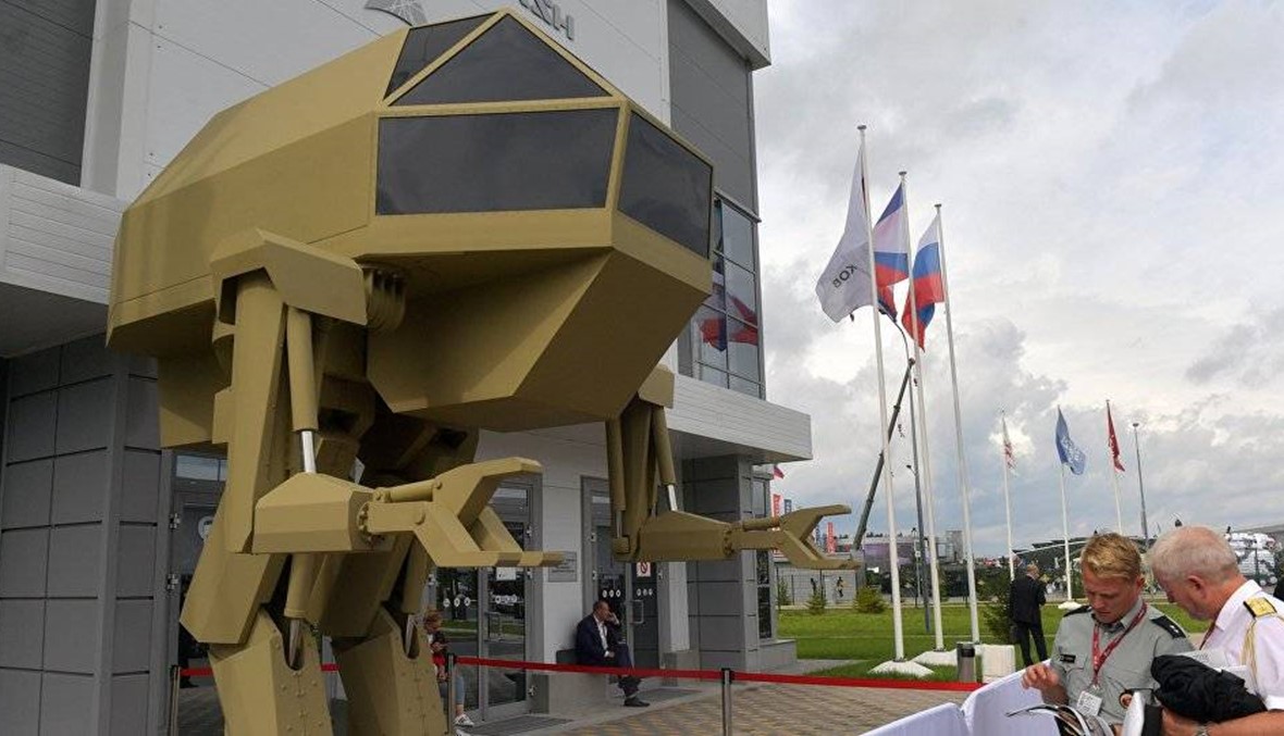 بالفيديو: "كلاشنيكوف" تطور روبوتاً مقاتلاً بحجم 13 قدماً
