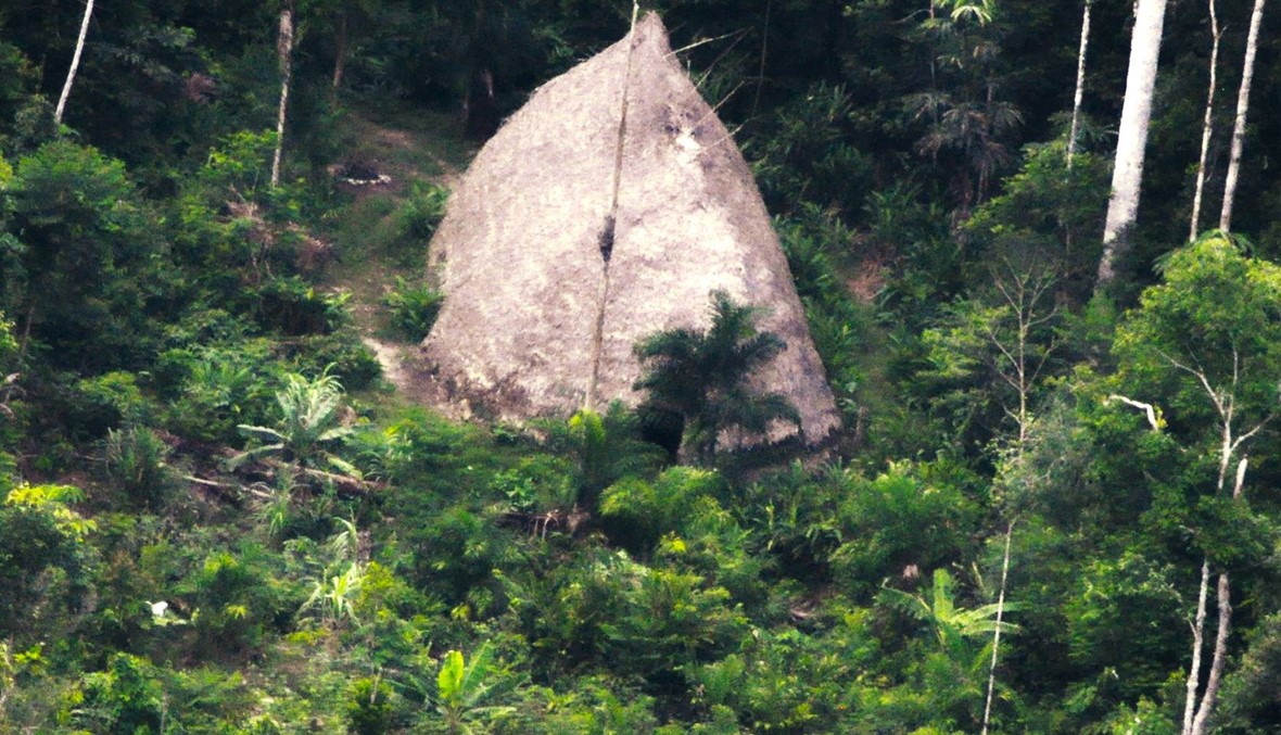 رحلة في أدغال الأمازون: اكتشاف قبيلة غير معروفة من السكان الأصليّين (فيديو وصور)