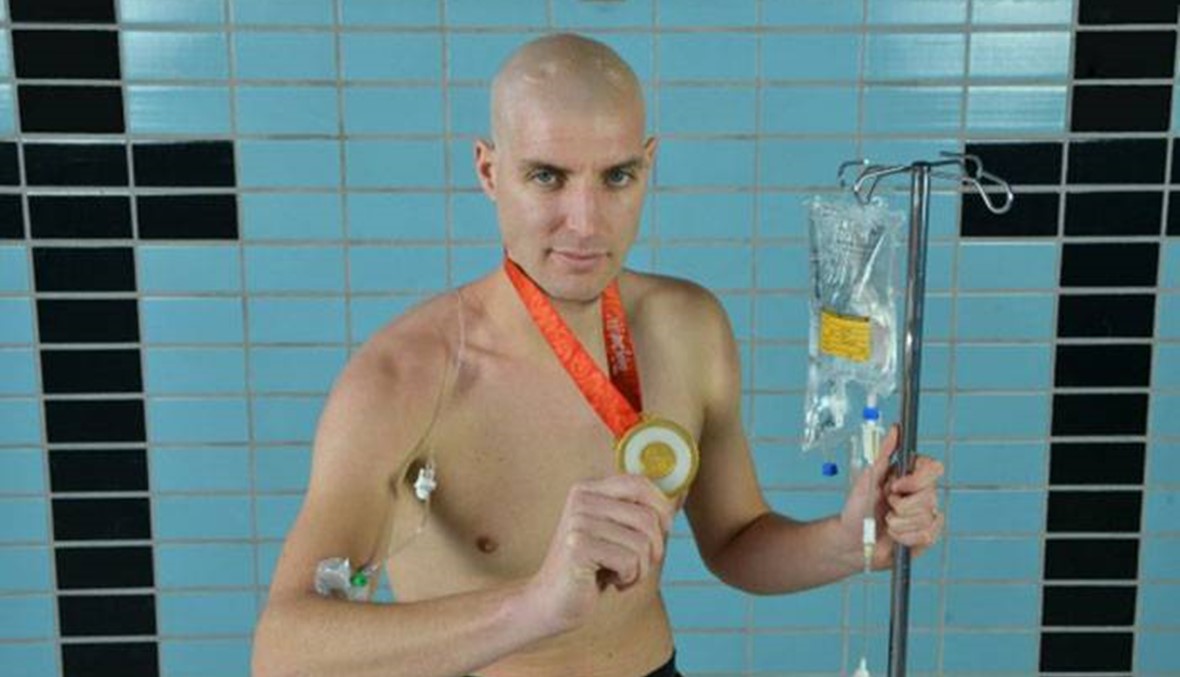 قرر محاربة السرطان بالسباحة لـ3 أيام ولكن...