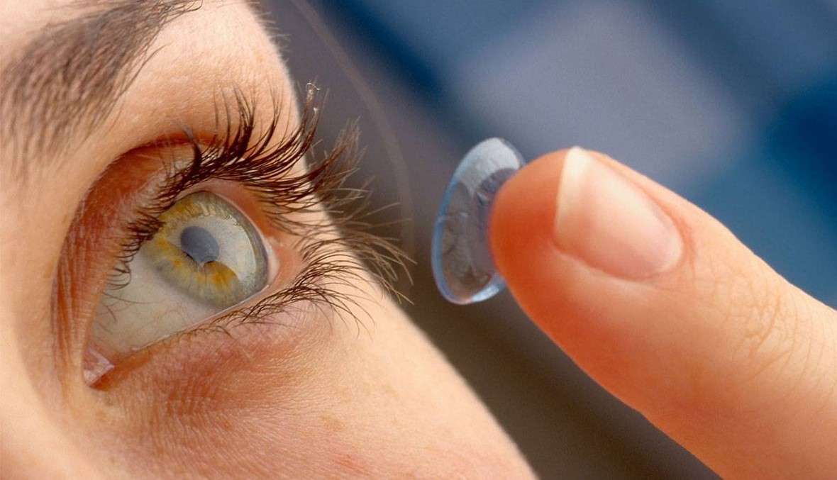 الصحة تحذر من  شراء عدسات لاصقة  عبر مواقع الكترونية قد تُسبب العمى!