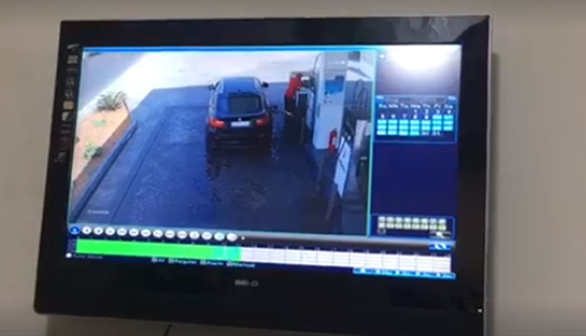 بالفيديو- سيارة تجتاح محطة بنزين وتصطدم بأخرى