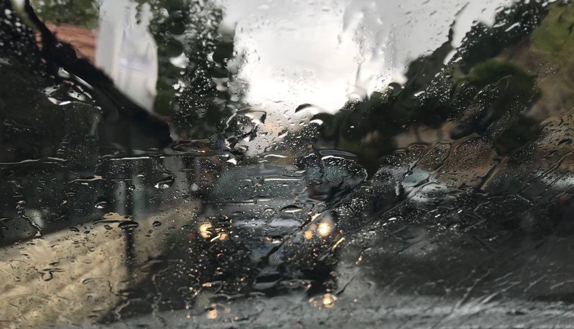 بالصور- أمطار غزيرة وضباب في إهدن