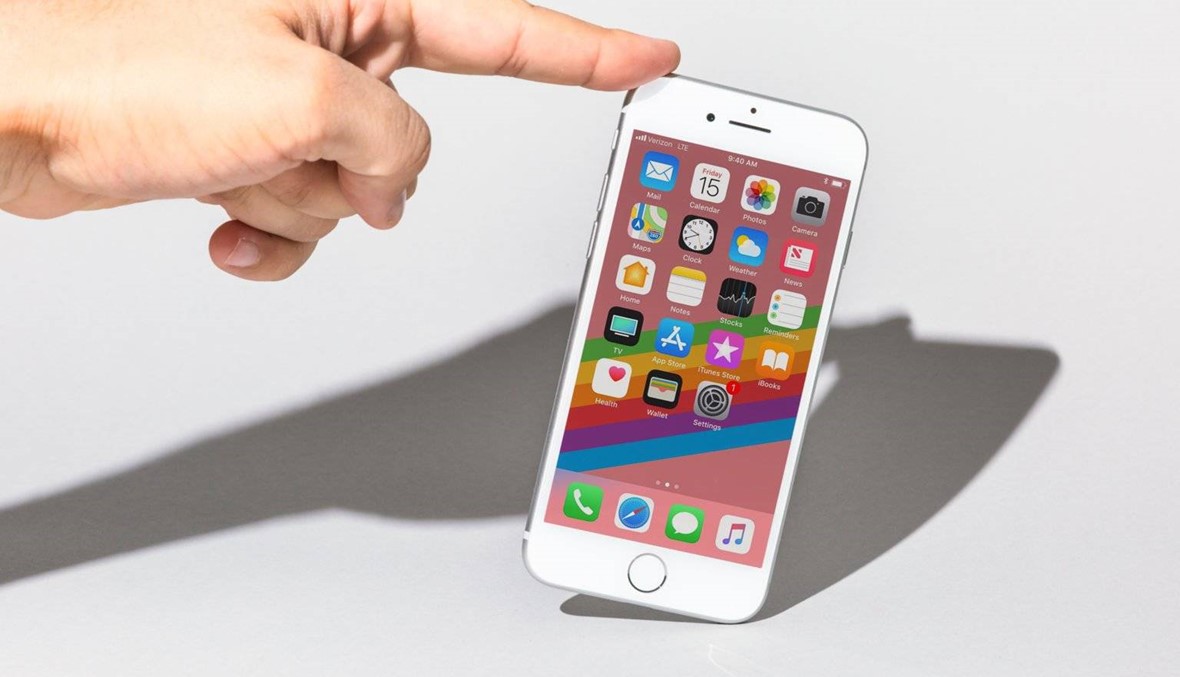 6 أسباب ستدفعك لشراء  ( iPhone 8) بدلاً من iPhone XS الجديد