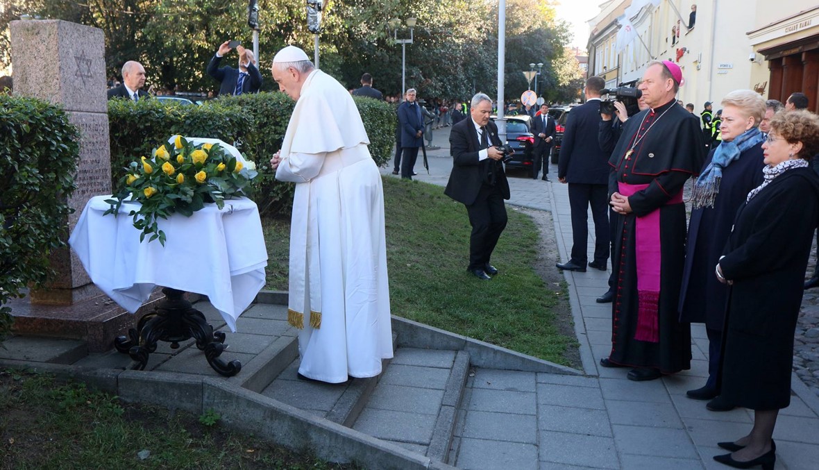 البابا فرنسيس في ليتوانيا: قدّاس مع الكاثوليك في كاوناس، وذكرى تدمير حي اليهود