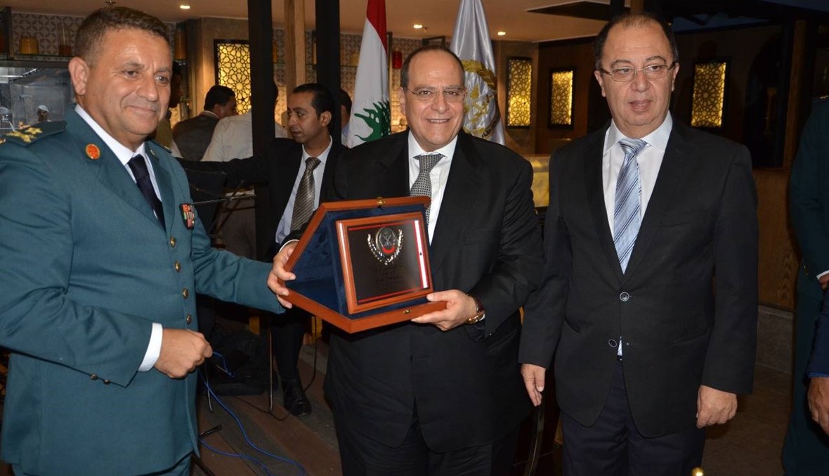 السفارة اللبنانية تكرّم صادق الصبّاح: "مرّة جديدة أمام تحدّ"