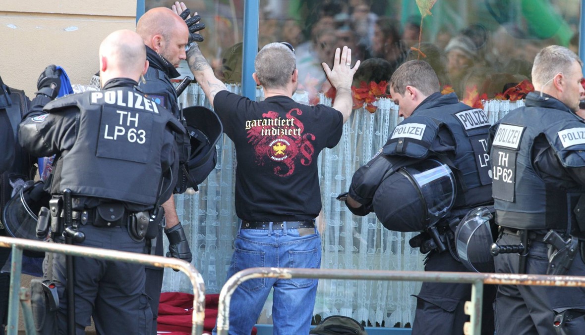 ألمانيا: 8 شرطيّين جُرِحوا خلال اشتباكات في حفلة موسيقيّة لليمين المتطرّف