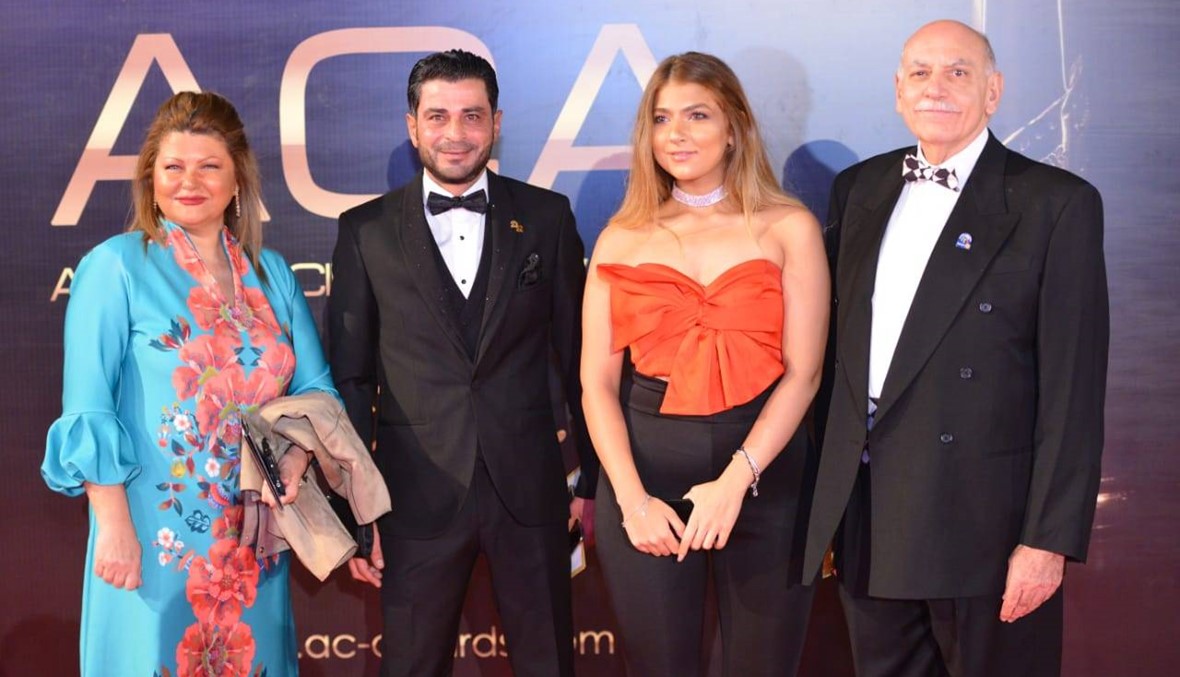 نجوم الفن المصري يشاركون في جوائز "السينما العربية"... أحمد الفيشاوي يقبّل زوجته مجدداً (صور)