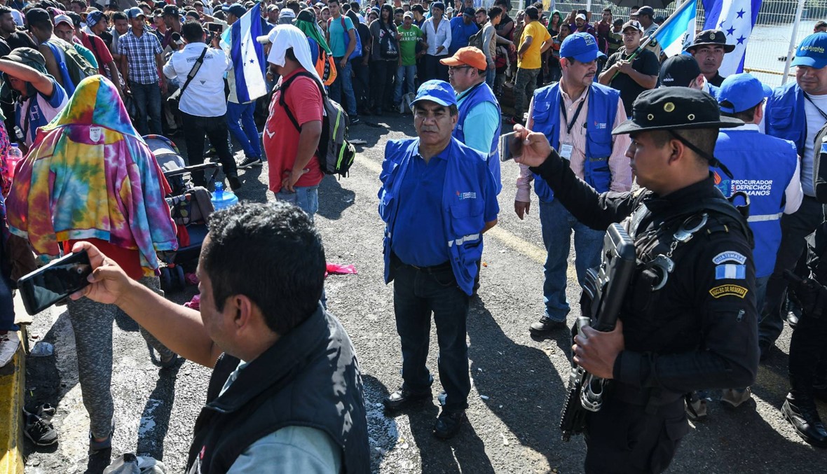 من المكسيك إلى الولايات المتّحدة: قافلة المهاجرين من هندوراس تستأنف سيرها