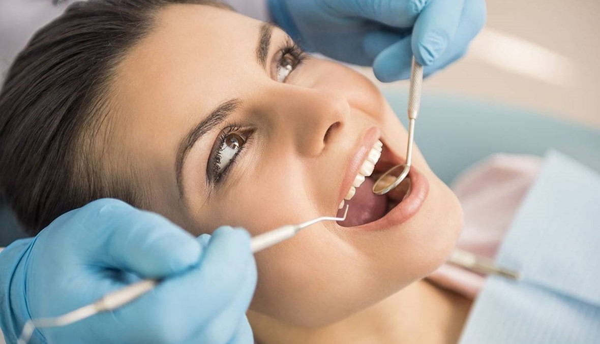 عملية زرع الأسنان... متى تكون الحل الأنسب للمريض؟
