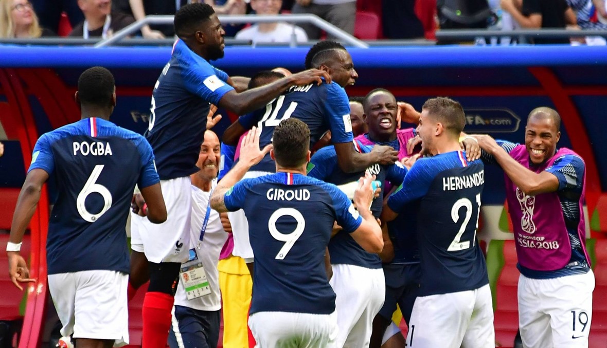 فرنسا لخطف نقطة من هولندا تضعها في نصف النهائي