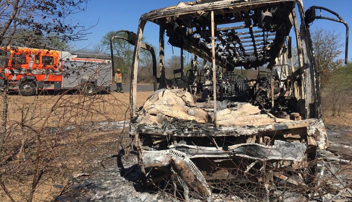 42 قتيلاً على الأقل في حريق بحافلة في زيمبابوي