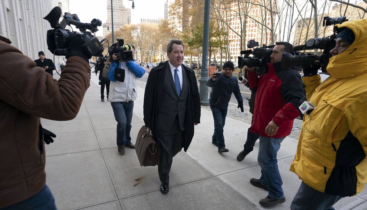 محاكمة إل تشابو في يومها الثالث بنيويورك: بارون المخدارت "رشا مسؤولين حكوميّين"
