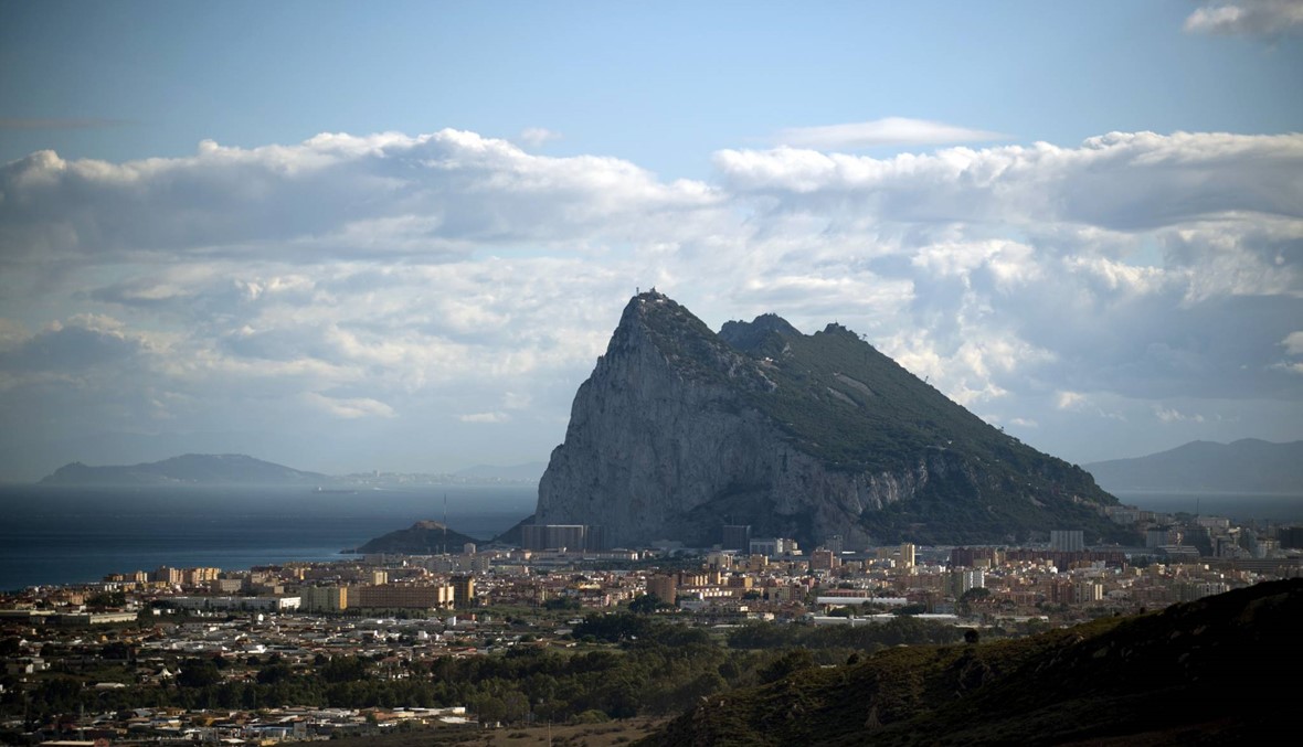 مدريد تطالب لندن بــ"تعهّد خطي" في ملف جبل طارق