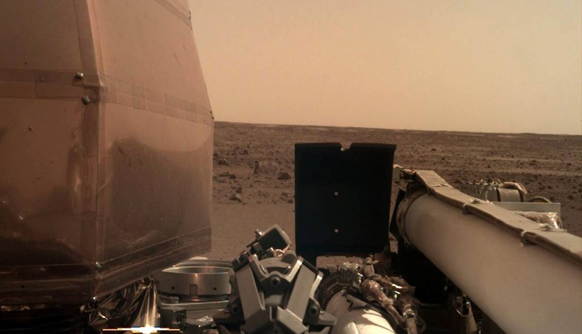 الصور الأولى من المريخ... "إينسايت" حطّ بنجاح على الكوكب الأحمر