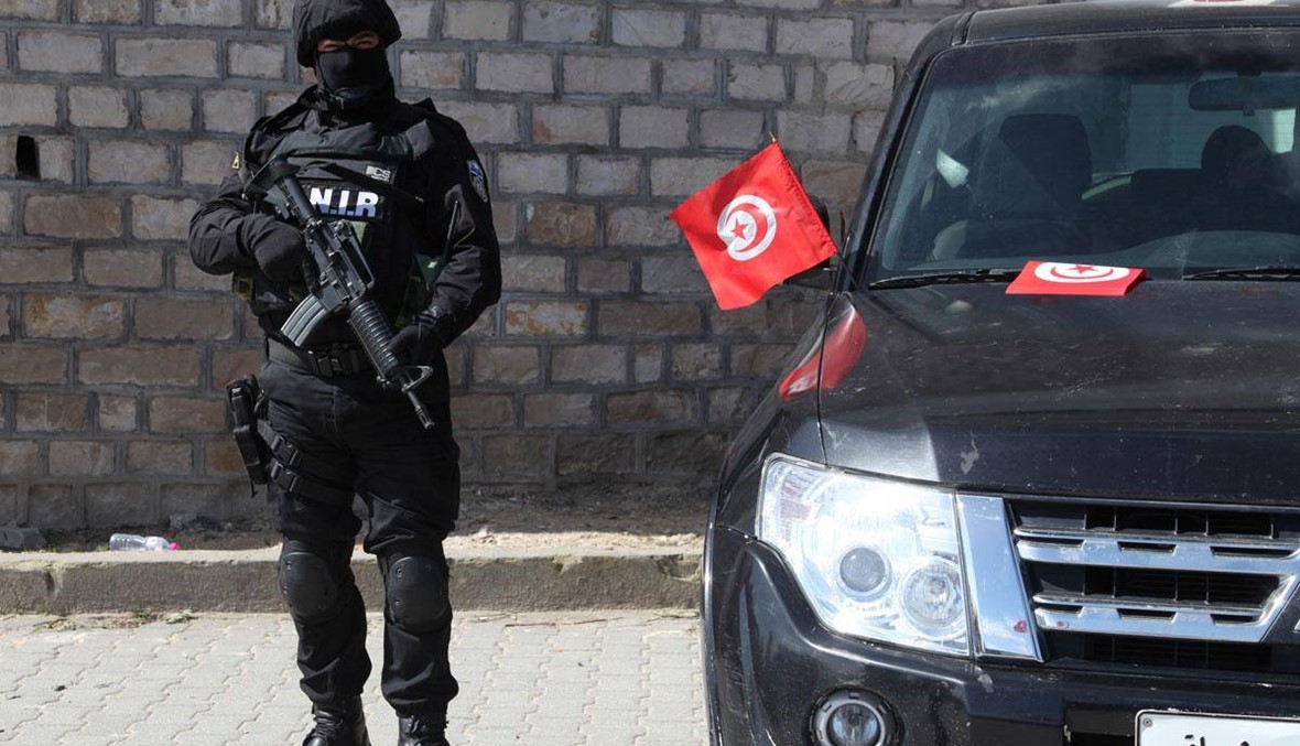 تونس: توقيف 12 شخصاً للاشتباه في انتمائهم إلى "داعش"