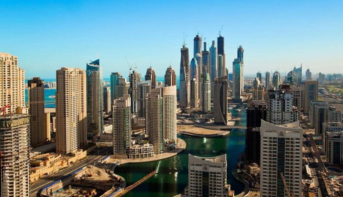 أسعار العقارات بدبي تنخفض 7.4 في المئة مع تباطؤ نمو الوظائف في الإمارات