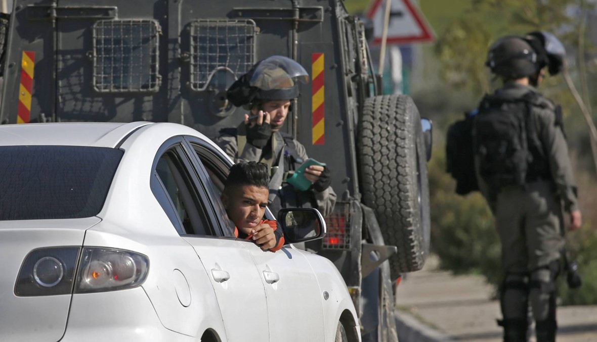 قوة إسرائيليّة تقتحم مقرّ "وفا" في رام الله... إطلاق نار وقنابل غاز مسيل للدموع