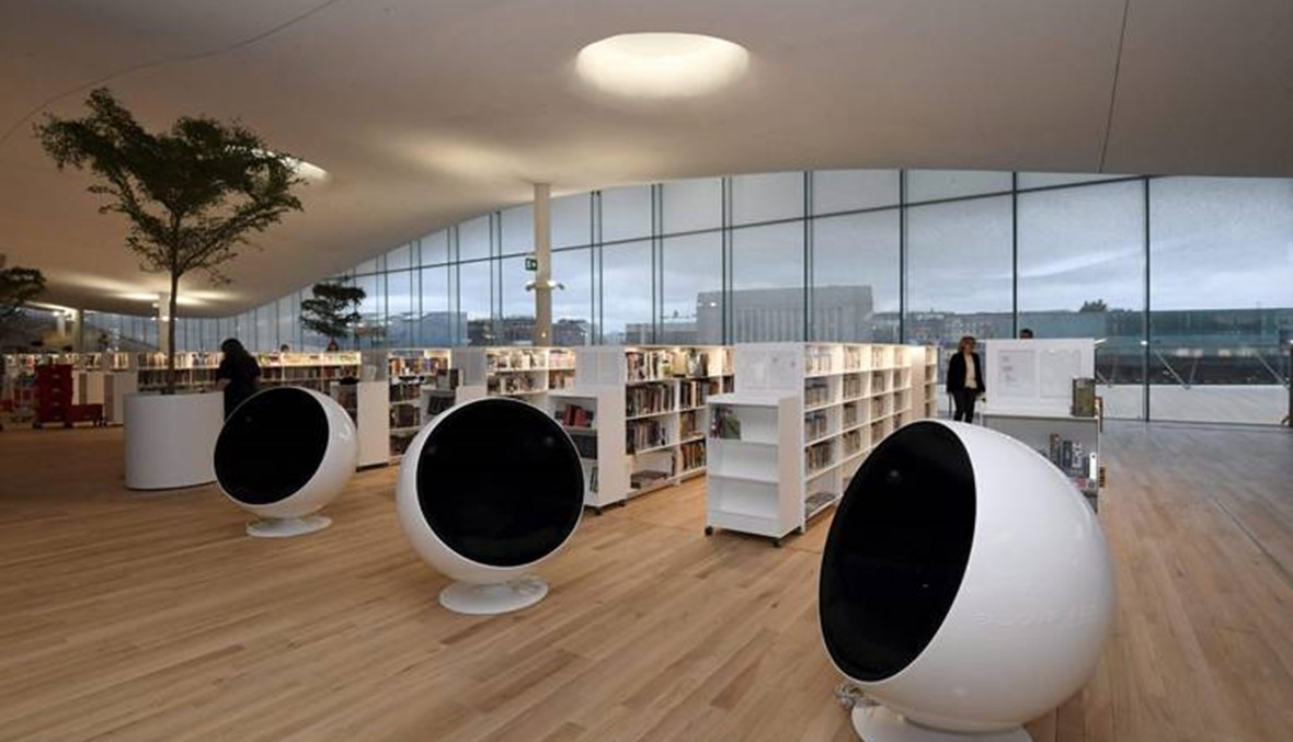مكتبة عصرية في هلسنكي صرح ثقافي تكنولوجي عالمي