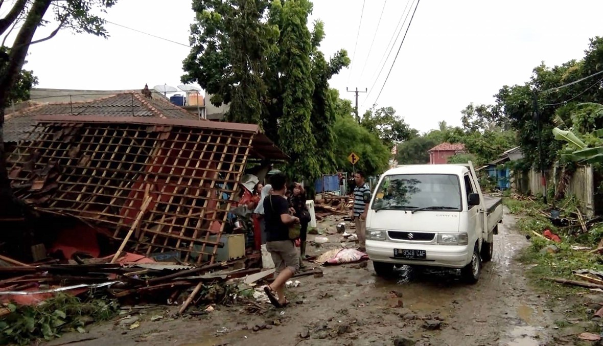 تسونامي "بركاني" في أندونيسيا: أكثر من مئتي قتيل وهلع بين السكان (صور وفيديو)