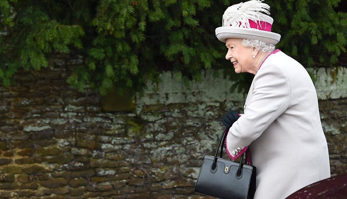 الملكة اليزابيث "الجدّة المنشغلة جداً": كان عاماً حافلاً بالنسبة لعائلتي