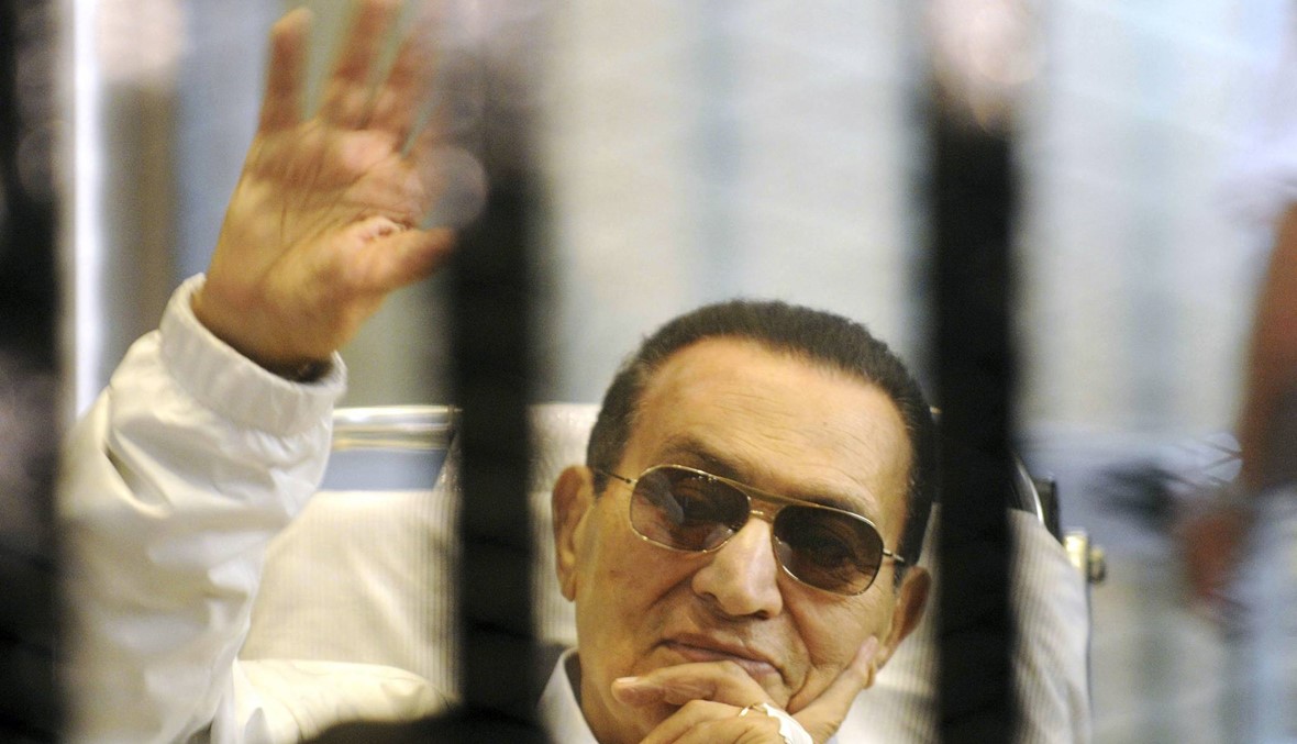 أول ظهور منذ إطلاقه... مبارك يستأذن السيسي لكشف معلومات "حساسة"